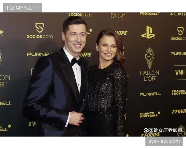 本泽马与莱万的关键战表现与荣誉差距解析